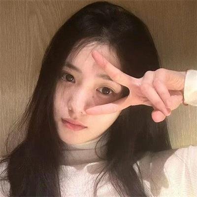 像两滴水